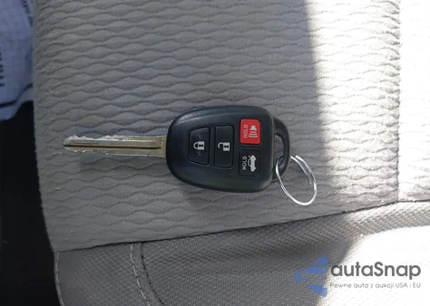 2016 Toyota Corolla Le из США, поврежденный, VIN 5YFBURHE2GP462027